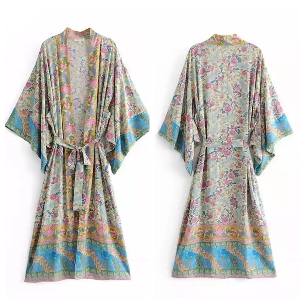 5⭐️ FAV BESTSELLER NEW OASIS FLORAL KIMONO COVERUP ROBE - Picture 3 of 8